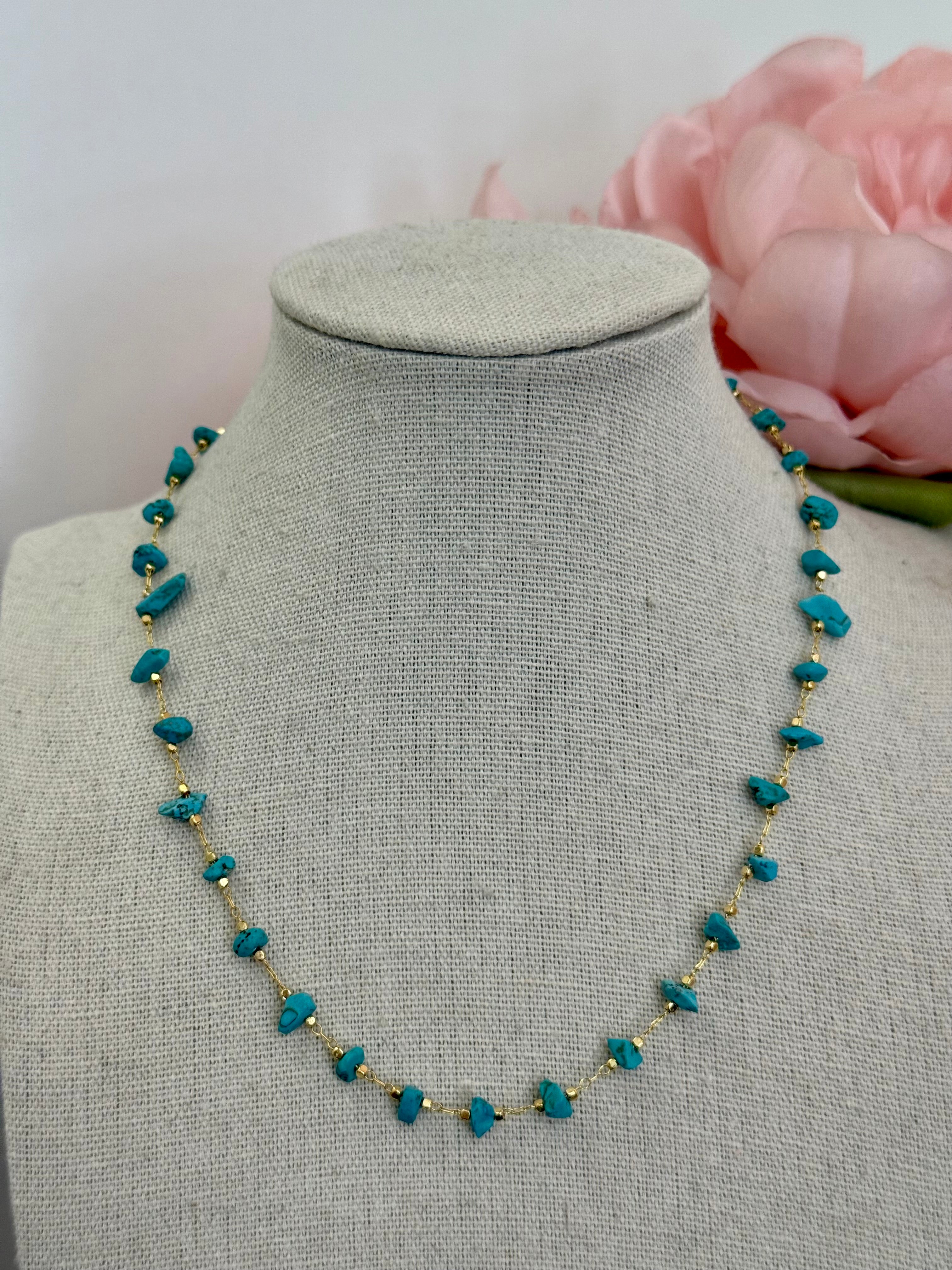 Collana girocollo con pietre sfaccettate| più colori