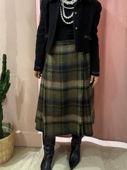 Gonna tartan sul verde in lana spessa