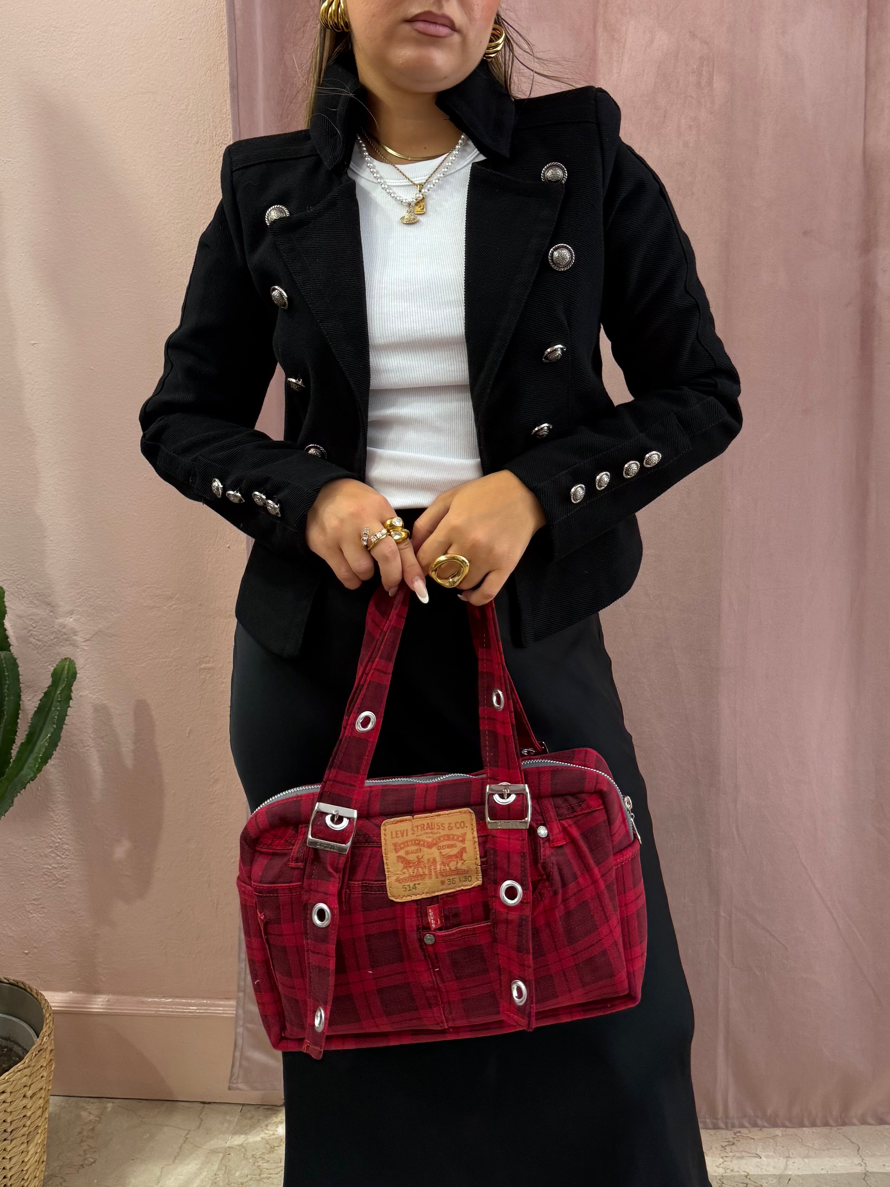 Borsa Levis upcycling check rossa e nera