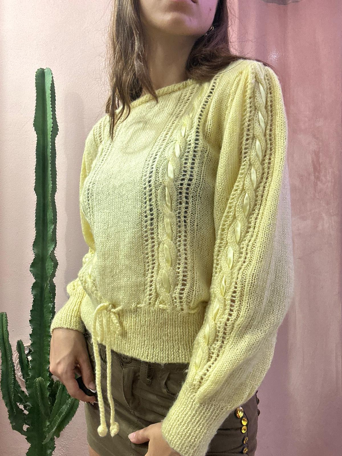 Maglione giallo burro in pura lana