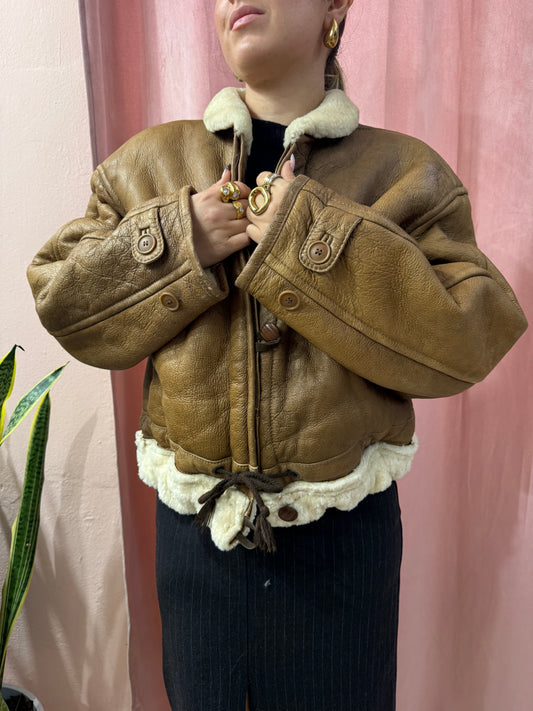 Montone vintage crop con laccetti