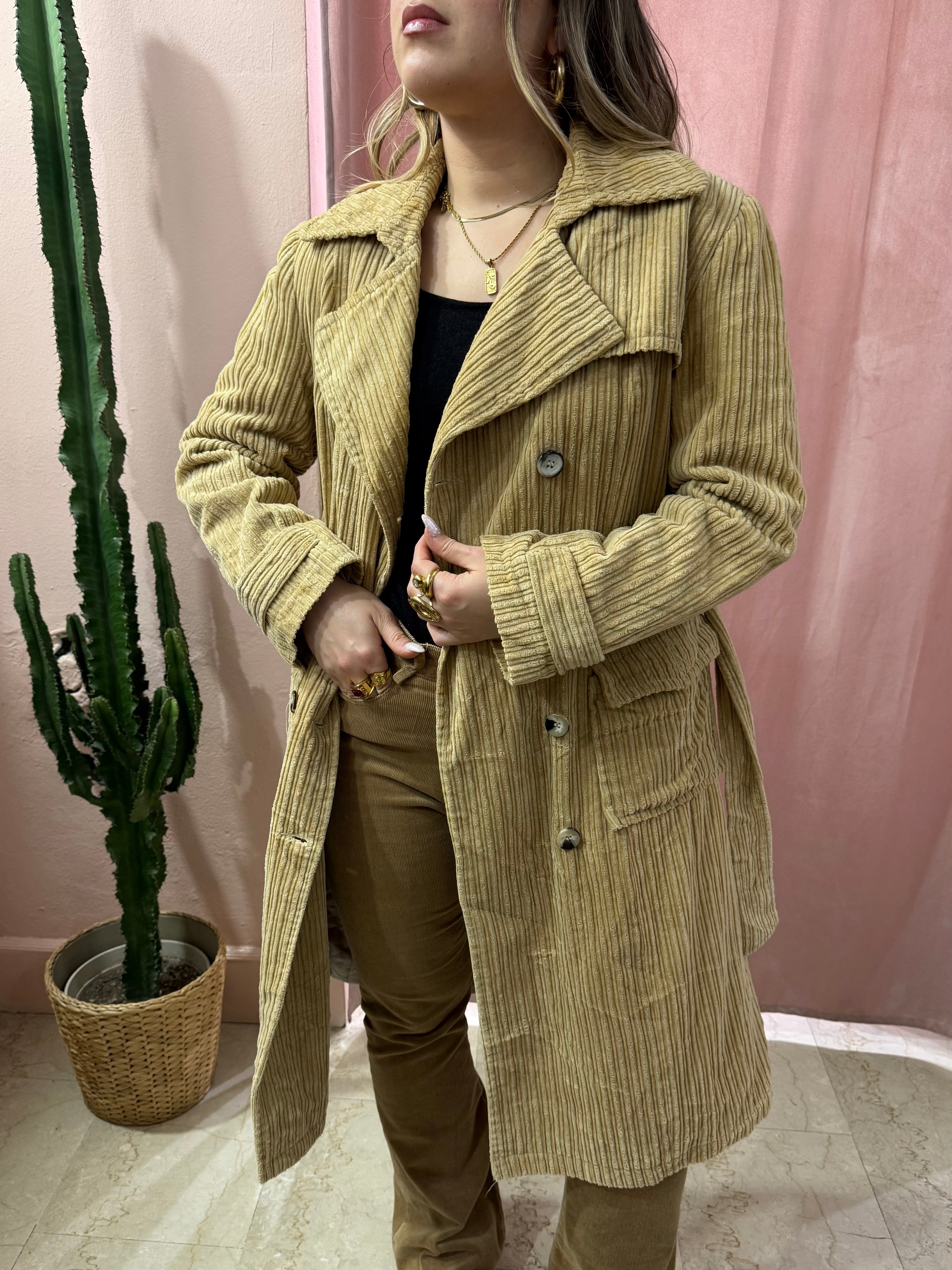 Trench beige a coste
