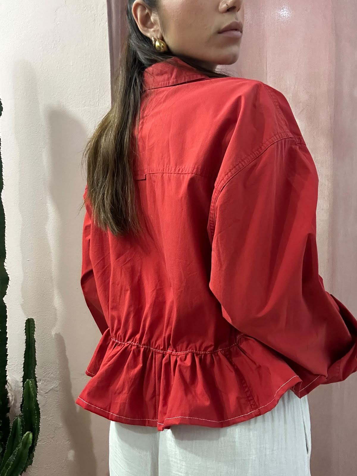camicia Tommy Hilfiger upcycling volant rossa