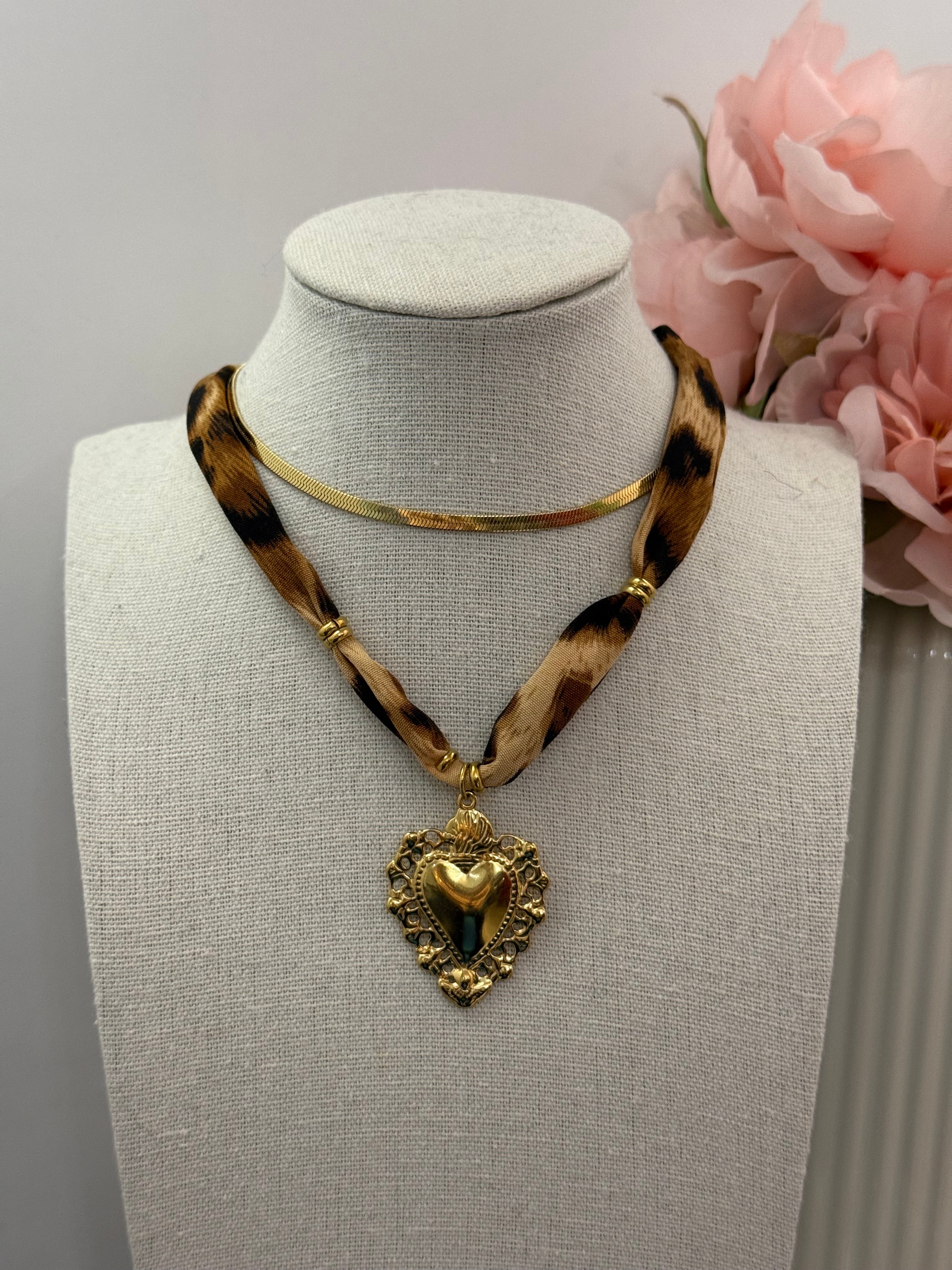 Collana bandana animalier Cuore Sacro