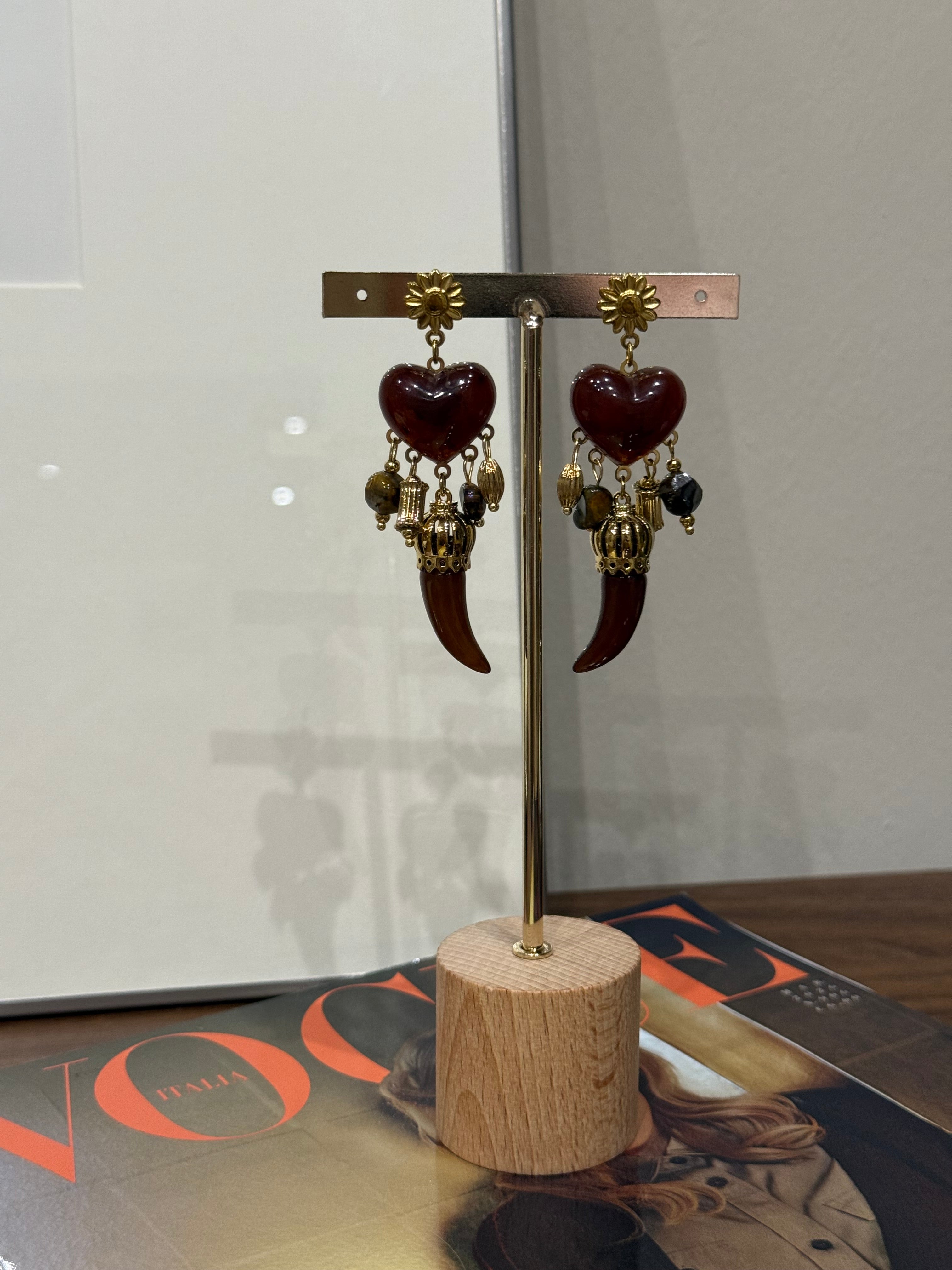 Orecchini “cuore e corno”