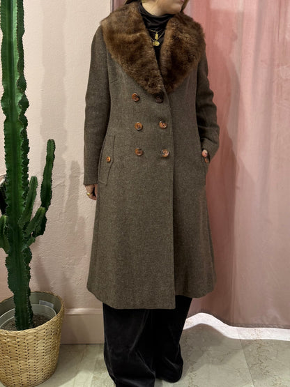 Maxi cappotto in lana con collo in pelliccia sintetica