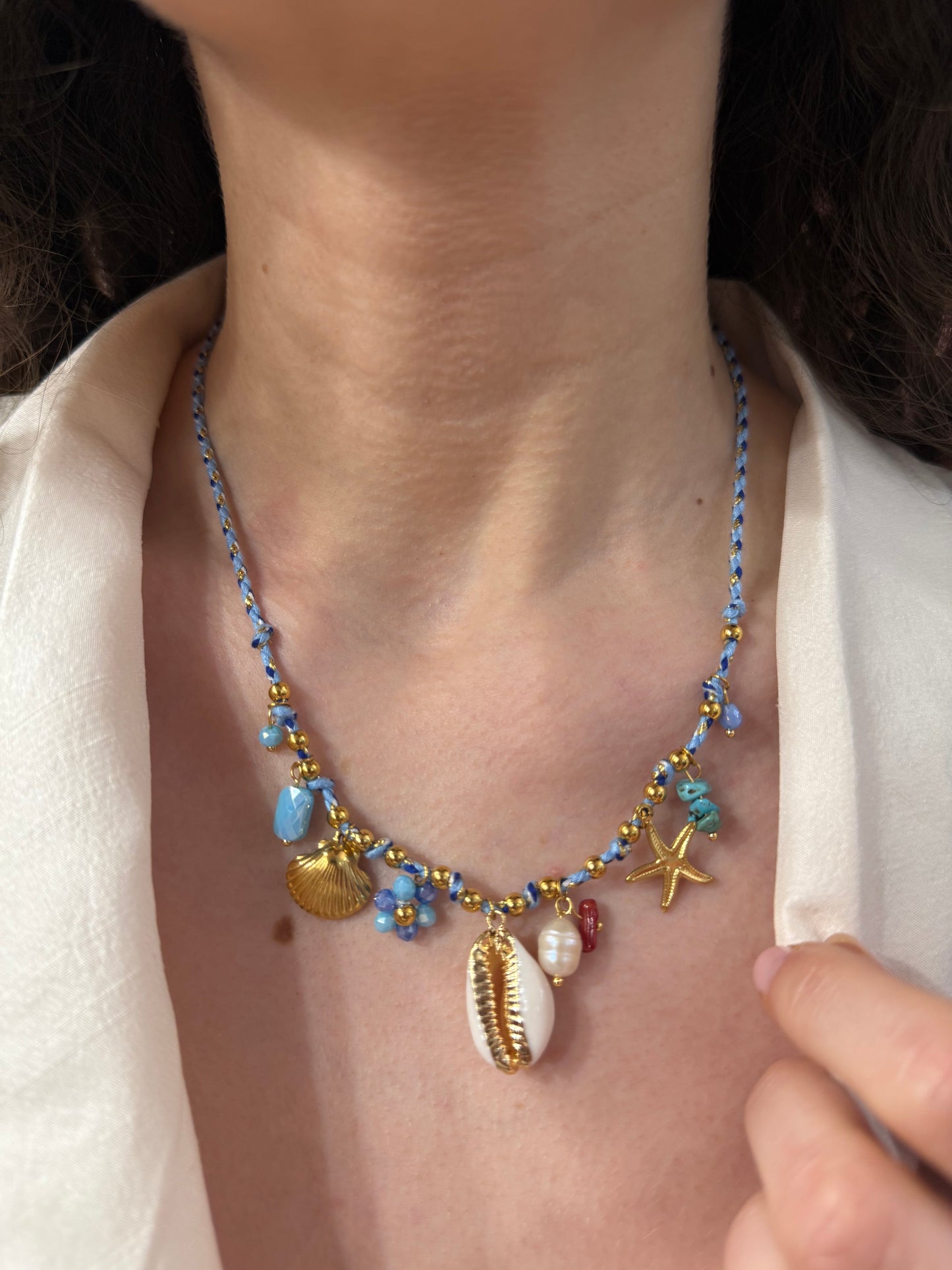 Collana in corda mix ciondoli conchiglie più colori