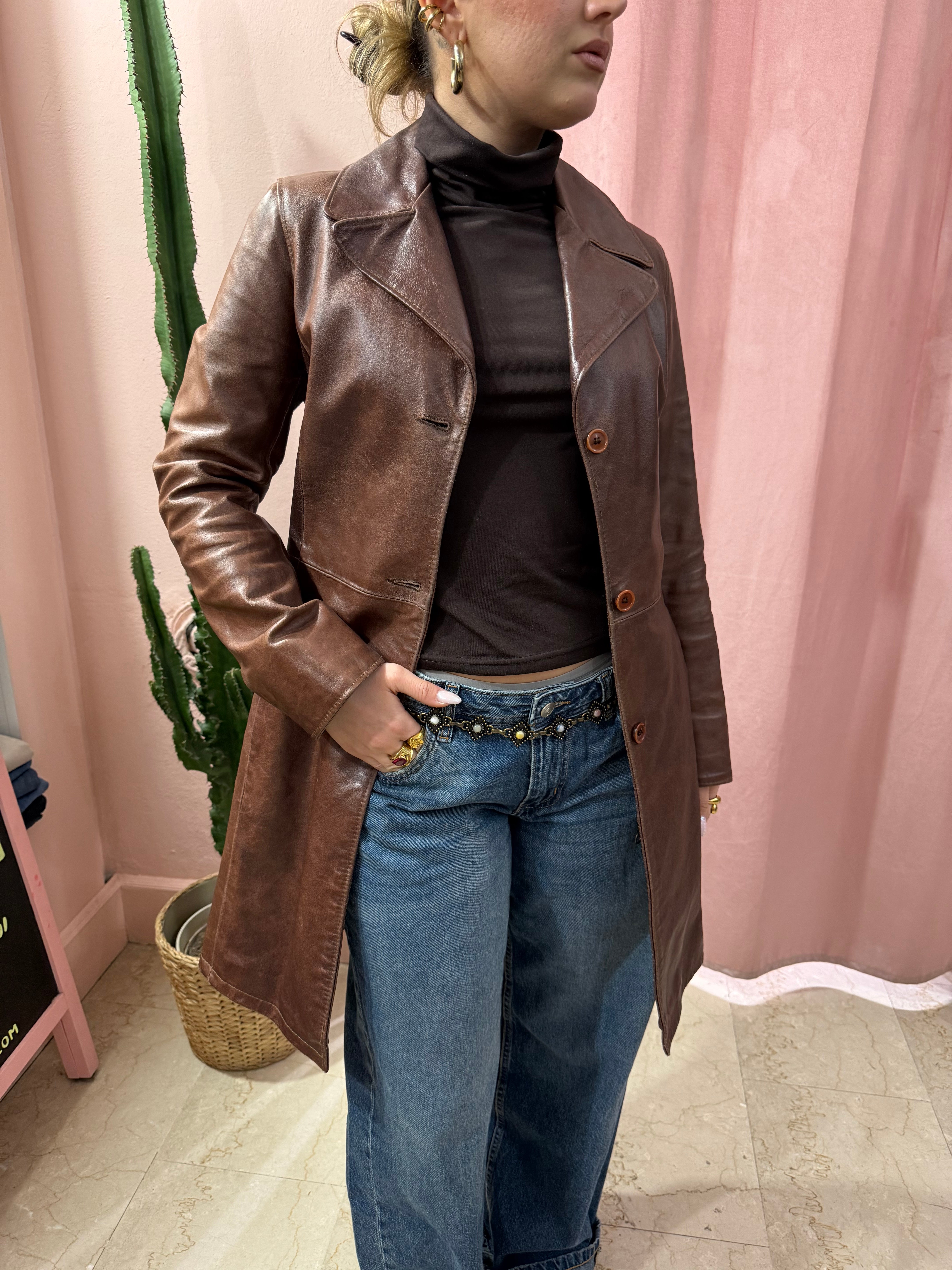 Trench in vera pelle effetto invecchiato