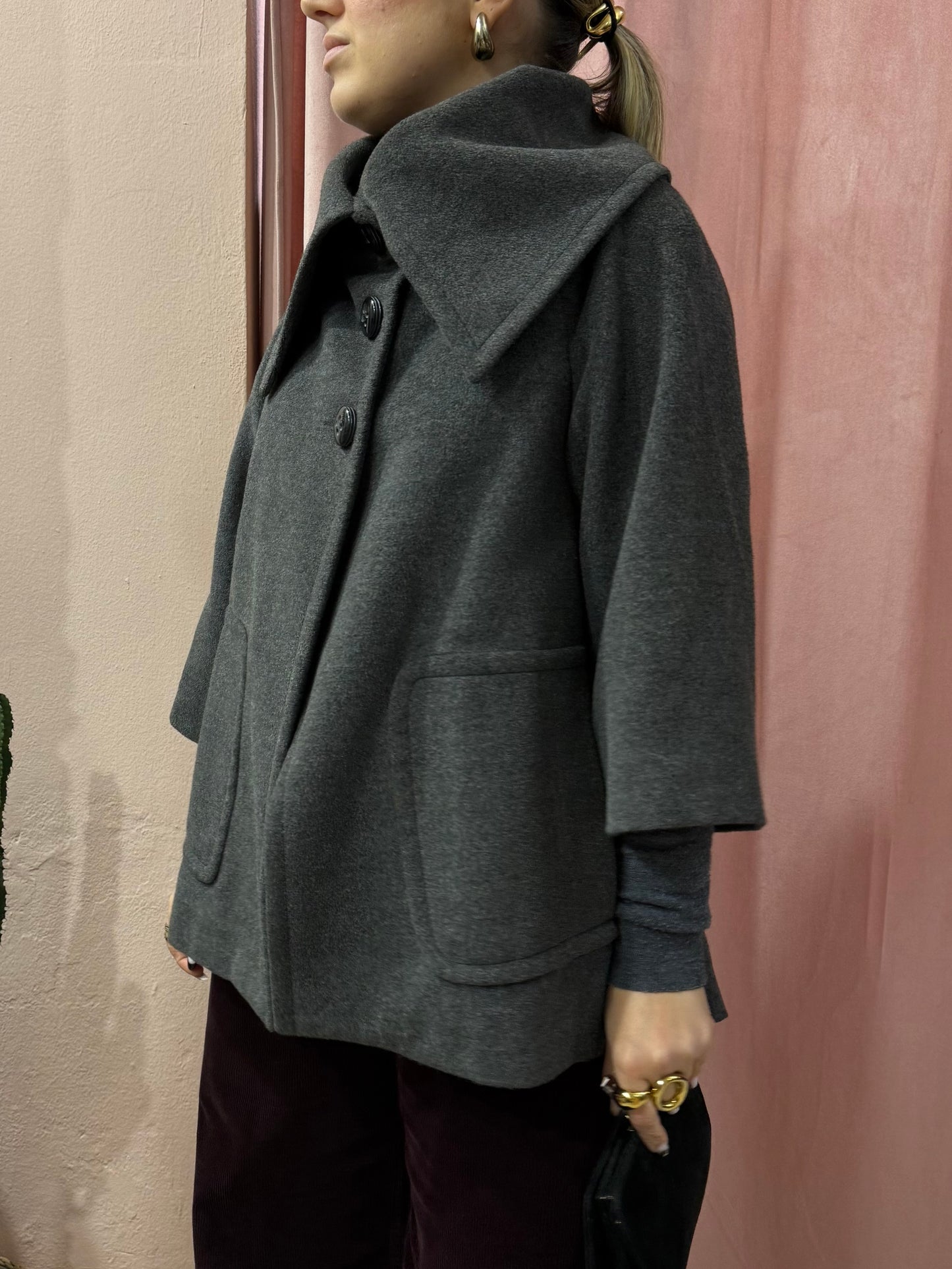 Cappotto corto svasato