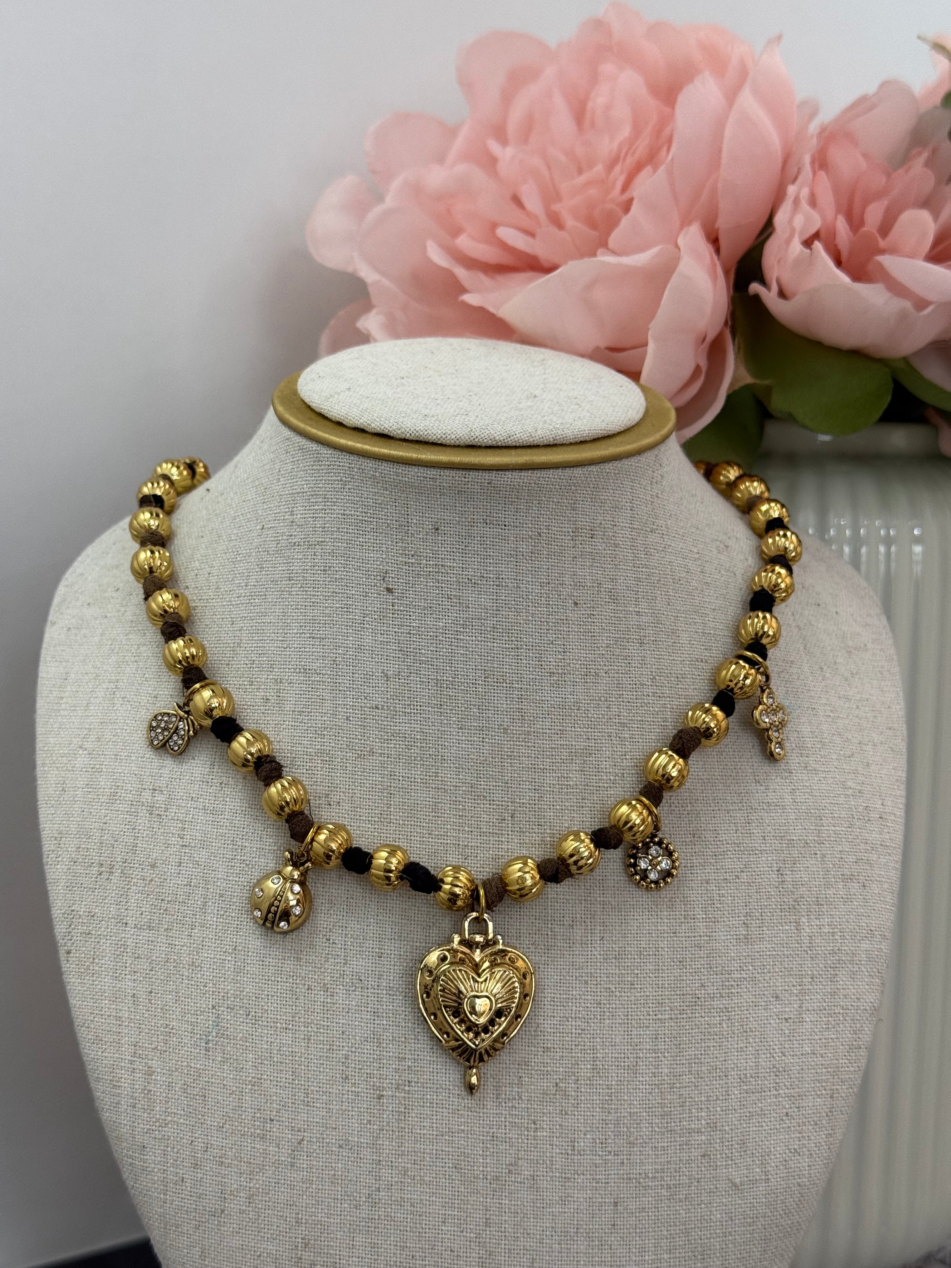 Collana multi charm con sfere dorate