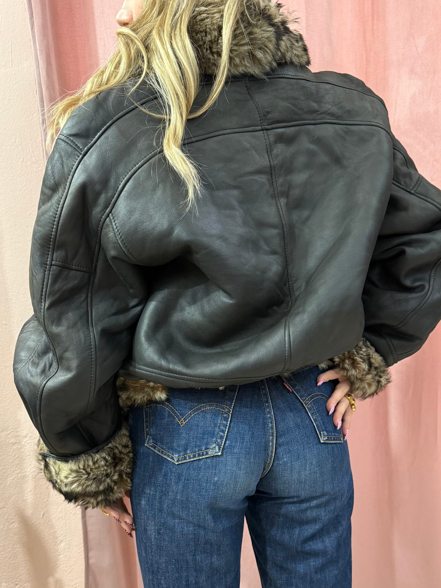 Montone crop pelo bicolor