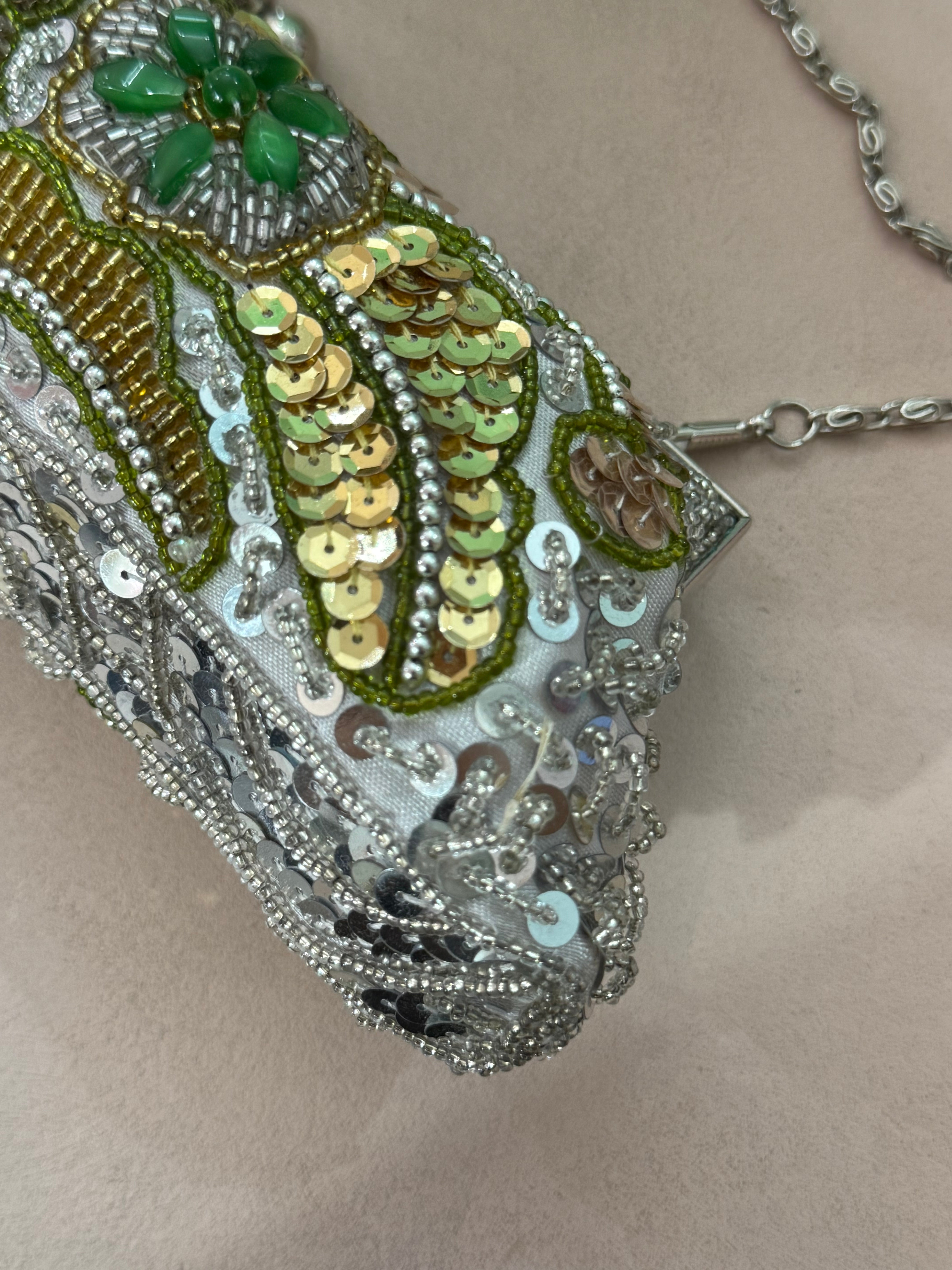pochette vintage 00s ricamata con paillettes