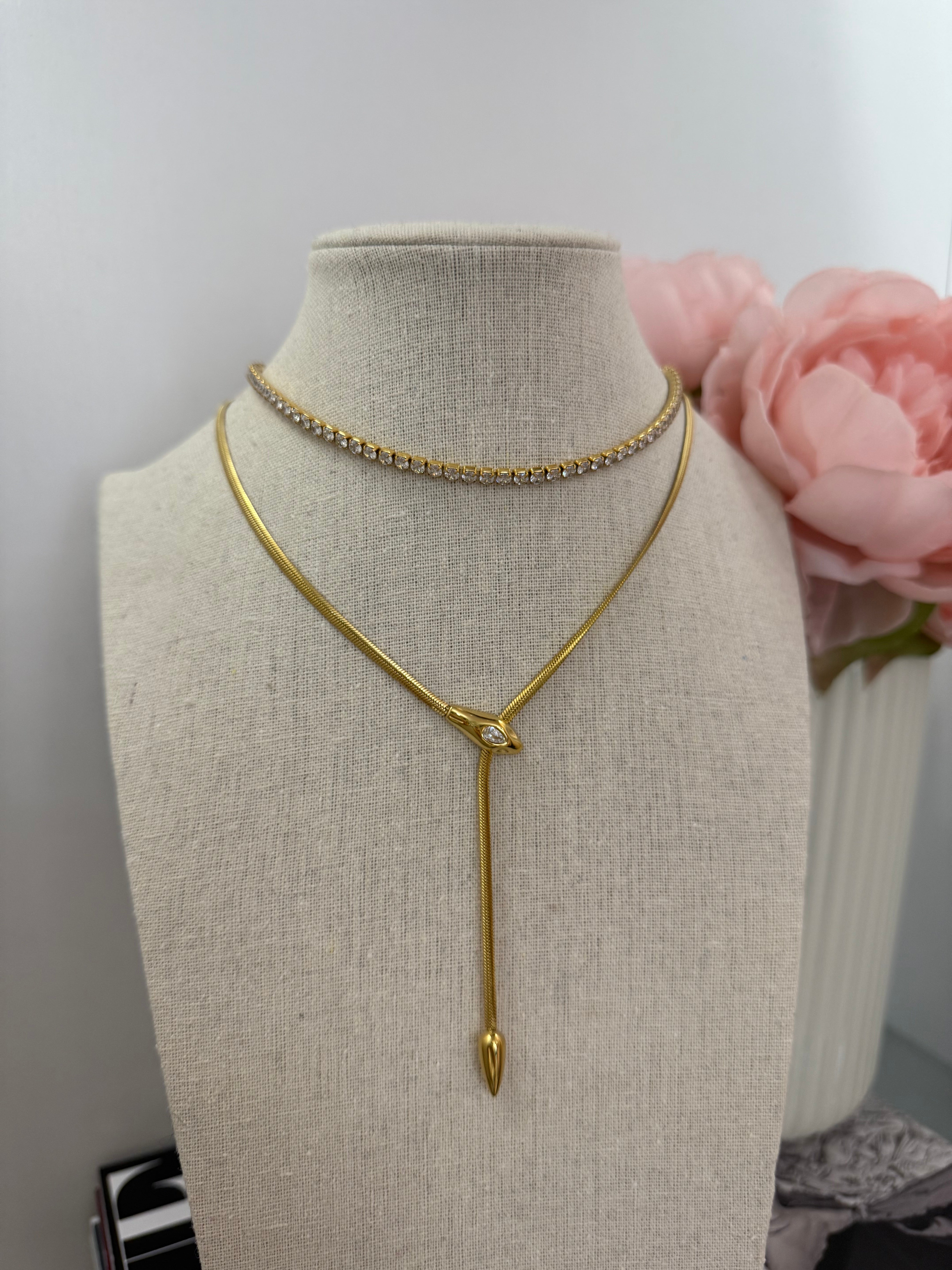 Collana con snake pendente