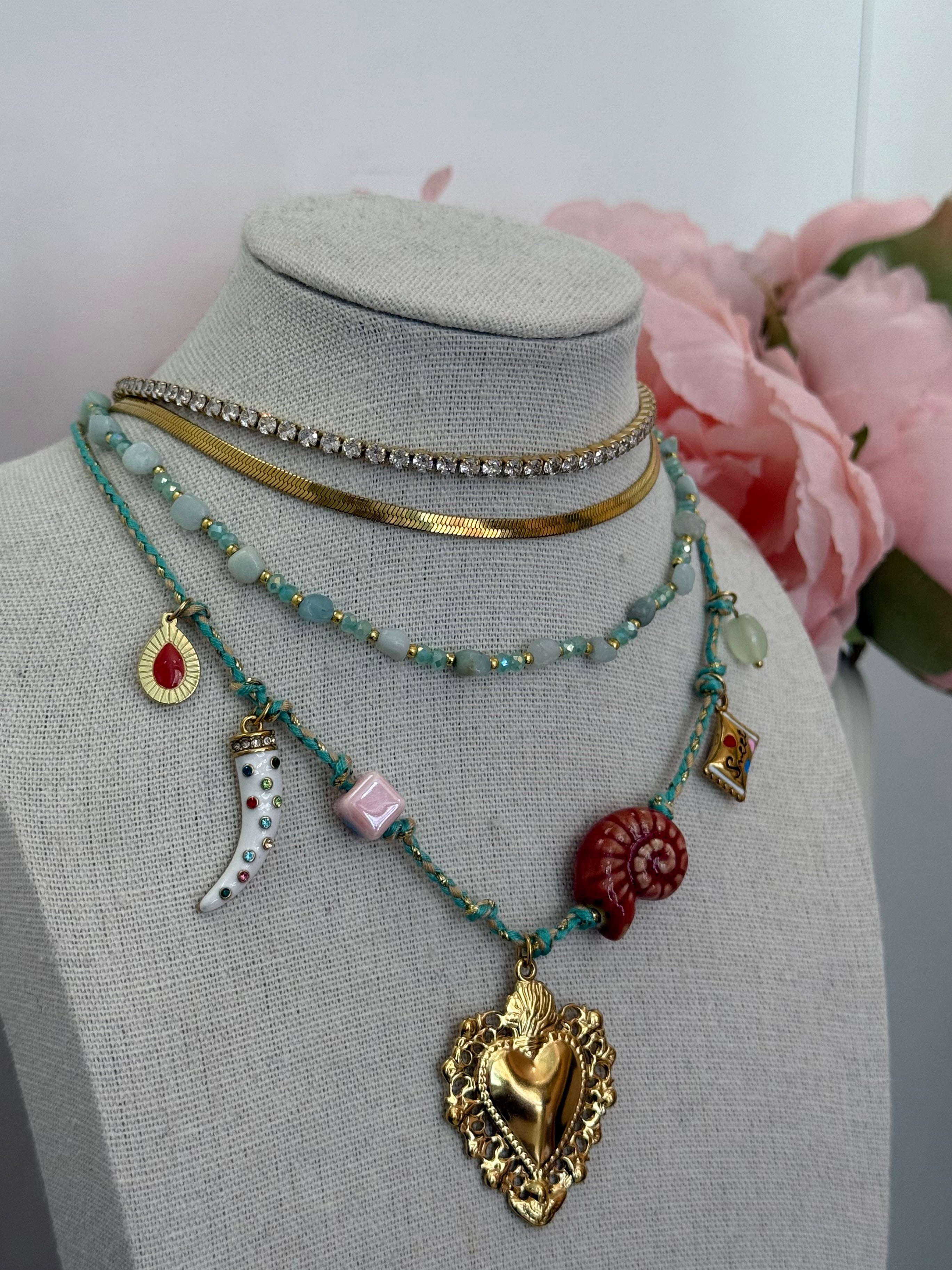 Collana multi charm cuore sacro corda verde