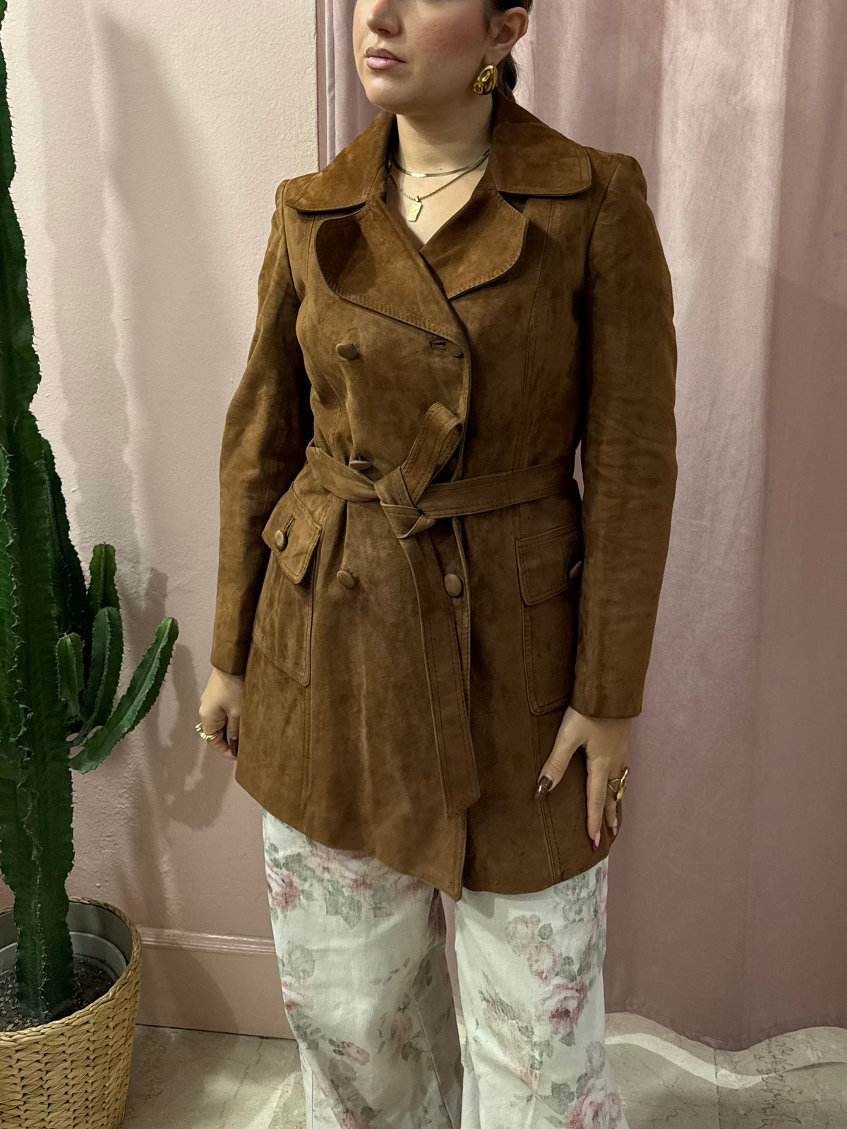 Trench in pelle scamosciata con cinturino