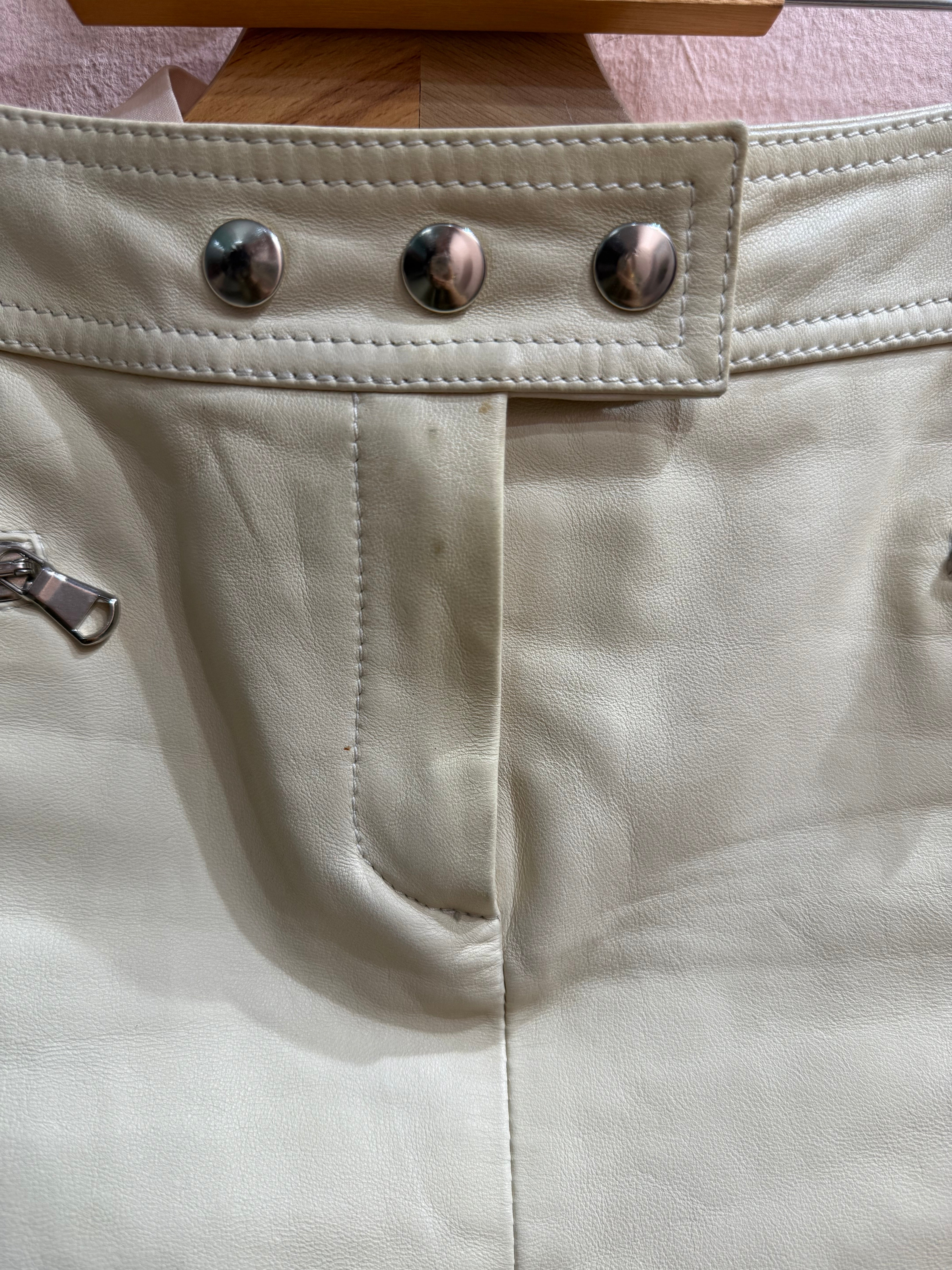 Minigonna in vera pelle crema