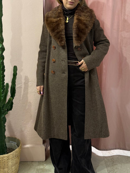 Maxi cappotto in lana con collo in pelliccia sintetica