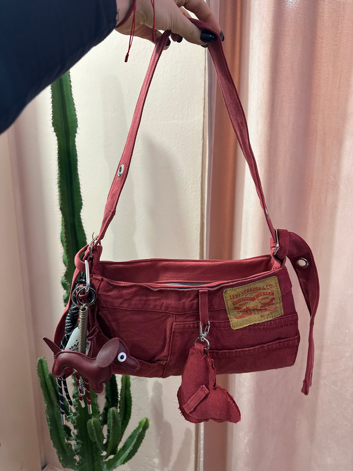 Borsa levis baguette upcycling bordeaux