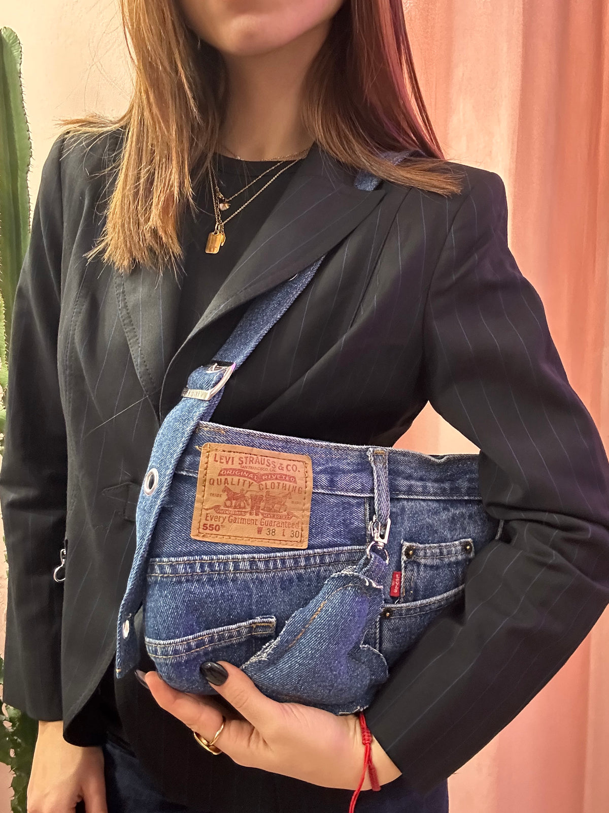 Borsa levis baguette upcycling denim scuro