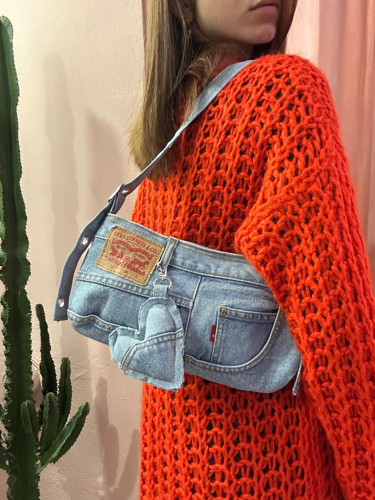 borsa levis baguette upcycling denim chiaro