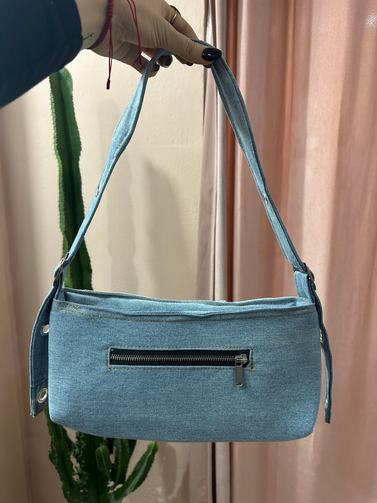 borsa levis baguette upcycling denim chiaro